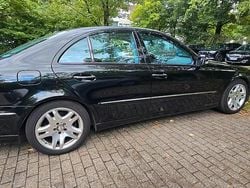 Schwarz Gebraucht 2004 Mercedes E320 Avantgarde Limousine | 3.500 € (Guter Preis)