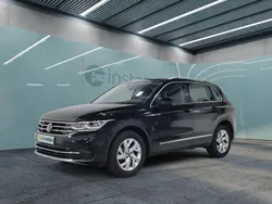 Schwarz Gebraucht 2022 VW Tiguan SUV | 35.699 € (Guter Preis)