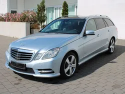 Blau Gebraucht 2013 Mercedes E350 Avantgarde Kombi | 9.900 € (Teuer)