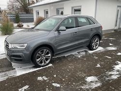 Grau Gebraucht 2017 Audi Q3 SUV | 19.500 € (Fairer Preis)
