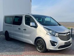 Aluminium silber/grey(m2) Gebraucht 2016 Opel Vivaro Van | 17.500 € (Fairer Preis)