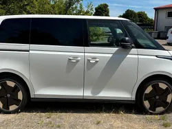 Weiß Gebraucht 2023 VW ID. Buzz Pro Van | 44.500 € (Guter Preis)