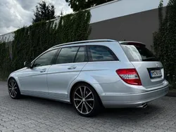 Silber Gebraucht 2008 Mercedes 220 Avantgarde Kombi | 5.500 €