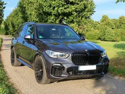 Grau Gebraucht 2020 BMW X5 M50 Shadowline SUV | 61.500 € (Fairer Preis)