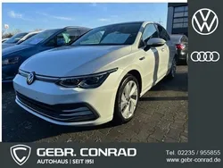 Weiß Gebraucht 2022 VW Golf VIII Style Kleinwagen | 28.785 € (Fairer Preis)
