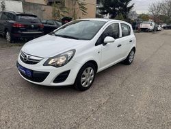 Silber Gebraucht 2013 Opel Corsa Selection Kleinwagen | 6.599 € (Etwas zu teuer)