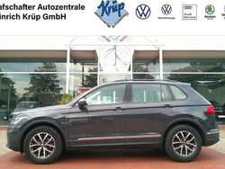Grau Gebraucht 2023 VW Tiguan Life SUV | 29.390 € (Guter Preis)