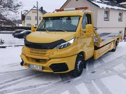 Gelb Gebraucht 2023 Iveco Daily | 95.200 €