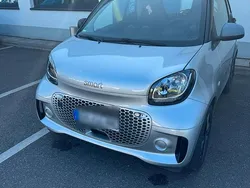 Schwarz Gebraucht 2020 Smart ForTwo Electric Drive Kleinwagen | 7.550 € (Guter Preis)