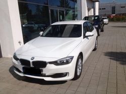 Weiß Gebraucht 2013 BMW 320 Limousine | 8.600 € (Guter Preis)