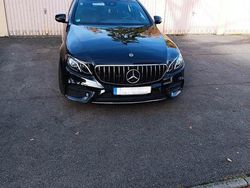 Schwarz Gebraucht 2018 Mercedes E220 AMG line Limousine | 25.300 € (Guter Preis)