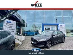 Schwarz Gebraucht 2024 Ford Focus Titanium Limousine | 25.990 € (Guter Preis)