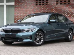 Blue ridge mountain metallic Gebraucht 2020 BMW 318 Shadowline Limousine | 22.800 € (Etwas zu teuer)