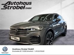 Grau (siliziumgrau metallic) Neu 2025 VW Touareg R-line SUV | 74.333 €