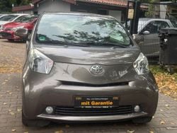 Grau Gebraucht 2009 Toyota iQ Kleinwagen | 4.499 € (Fairer Preis)