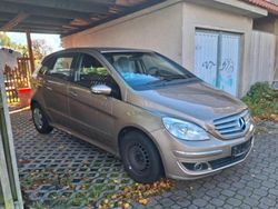 Gelb Gebraucht 2006 Mercedes B170 Van / Kleinbus | 3.660 € (Etwas zu teuer)