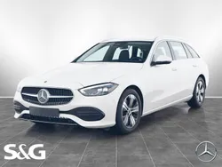Weiß Gebraucht 2024 Mercedes C200 Avantgarde Kombi | 38.970 € (Fairer Preis)