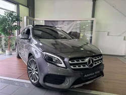 Grau Gebraucht 2018 Mercedes GLA250 AMG SUV | 23.950 € (Fairer Preis)