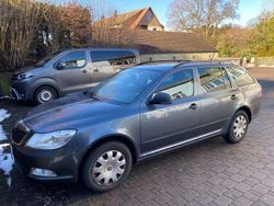 Grau Gebraucht 2011 Skoda Octavia Family Kombi | 3.500 € (Guter Preis)