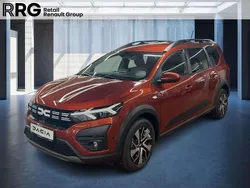 Terracottabraun metallic Gebraucht 2025 Dacia Jogger Expression Limousine | 21.790 € (Fairer Preis)