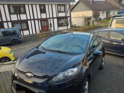 Schwarz Gebraucht 2012 Ford Fiesta Trend Kleinwagen | 3.900 € (Fairer Preis)