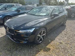 Onyx black Gebraucht 2024 Volvo V60 Plus Kombi | 38.850 € (Fairer Preis)
