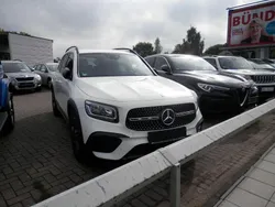 Weiß Gebraucht 2021 Mercedes GLB200 AMG line SUV | 33.490 € (Fairer Preis)