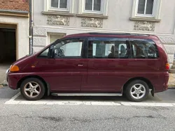 Rot Gebraucht 1996 Mitsubishi Space Gear Van / Kleinbus | 1.900 €