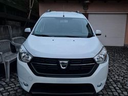 Weiß Gebraucht 2018 Dacia Dokker Comfort Van / Kleinbus | 10.900 € (Fairer Preis)
