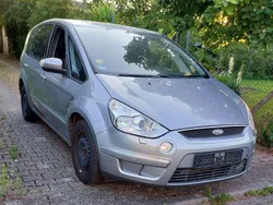 Silber Gebraucht 2008 Ford S-MAX Ambiente Van / Kleinbus | 1.500 €