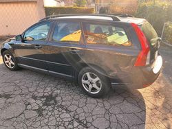 Schwarz Gebraucht 2008 Volvo V50 Kinetic Kombi | 7.495 €