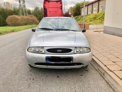 Silber Gebraucht 1999 Ford Fiesta Kleinwagen | 1.499 €