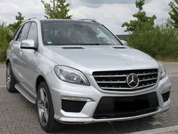Silber Gebraucht 2012 Mercedes ML63 AMG AMG SUV | 31.900 € (Guter Preis)