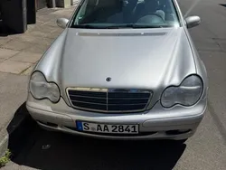 Silber Gebraucht 2001 Mercedes C180 Elegance Limousine | 1.900 € (Guter Preis)