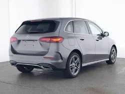 Gebraucht 2023 Mercedes B250e Van / Kleinbus | 29.500 € (Guter Preis)