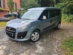 Blau Gebraucht 2012 Fiat Doblò Van / Kleinbus | 10.500 € (Teuer)