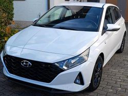 Weiß Gebraucht 2021 Hyundai i20 Select Kleinwagen | 14.990 € (Fairer Preis)