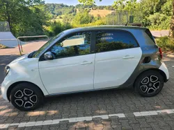 Weiß Gebraucht 2019 Smart ForFour Limousine | 13.900 € (Fairer Preis)