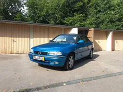 Blau Gebraucht 2000 Opel Astra Cabriolet Edition Cabrio | 1.990 € (Superpreis)