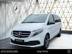 Weiß Gebraucht 2024 Mercedes V300 Night Van / Kleinbus | 71.727 € (Etwas zu teuer)