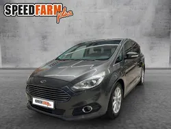 Grau Gebraucht 2016 Ford S-MAX Titanium Van / Kleinbus | 8.999 € (Fairer Preis)