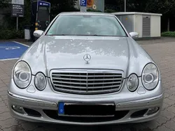Silber Gebraucht 2005 Mercedes E200 Elegance Limousine | 6.300 € (Fairer Preis)