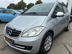 Silber Gebraucht 2011 Mercedes A180 Elegance Van / Kleinbus | 5.990 € (Etwas zu teuer)