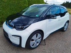 Weiß Gebraucht 2018 BMW i3 Comfort Edition Kleinwagen | 16.390 € (Fairer Preis)