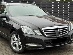 Schwarz Gebraucht 2010 Mercedes E500 Kombi | 23.550 € (Teuer)