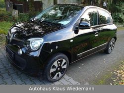 Schwarz Gebraucht 2017 Renault Twingo LIMITED Kleinwagen | 7.499 € (Fairer Preis)