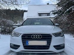 Weiß Gebraucht 2013 Audi A3 Ambition Limousine | 10.990 € (Fairer Preis)