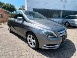 Gebraucht 2013 Mercedes 200 Limousine | 9.999 €