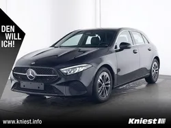 Schwarz Gebraucht 2024 Mercedes A180 Advanced Limousine | 28.990 € (Fairer Preis)