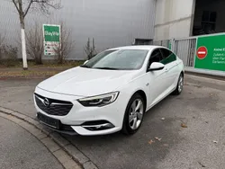 Weiß Gebraucht 2018 Opel Insignia Business Edition Limousine | 13.790 € (Guter Preis)